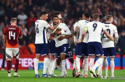 开云APP-波兰国家队客场大胜，晋级前景乐观