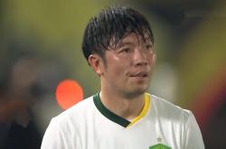 开云APP-关于张稀哲表现抢眼，亚冠联赛战况激烈的信息