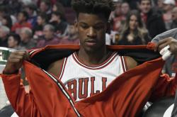 开云体育-包含朗斯队员表现低迷，球队连续遭遇挫折的词条