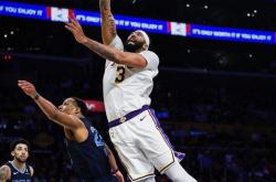 开云体育平台APP-湖人主场不敌灰熊，戴维斯23分无奈败北