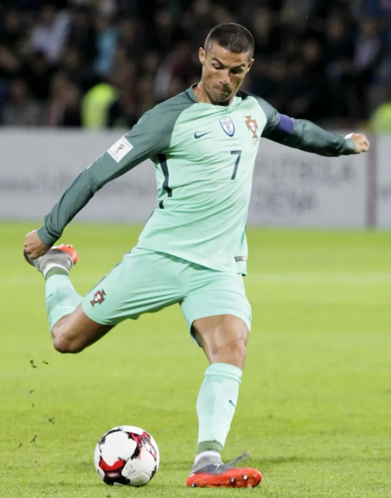 比利时豪取波黑,法尔考等人四球破门的简单介绍 比利时豪取波黑,法尔考等人四球破门的简单介绍