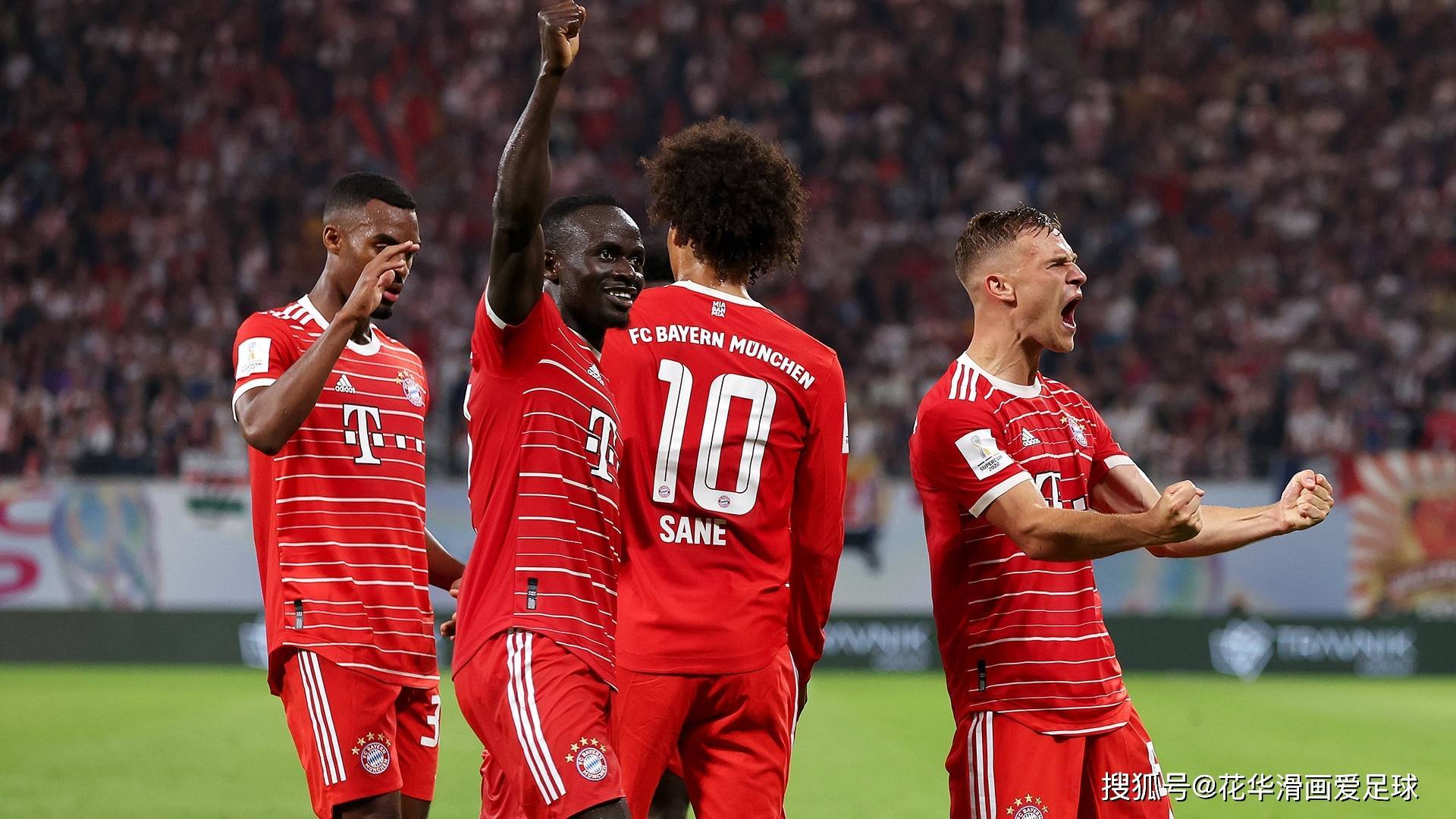 拜仁慕尼黑大胜奥格斯堡，德甲榜首雄姿再现