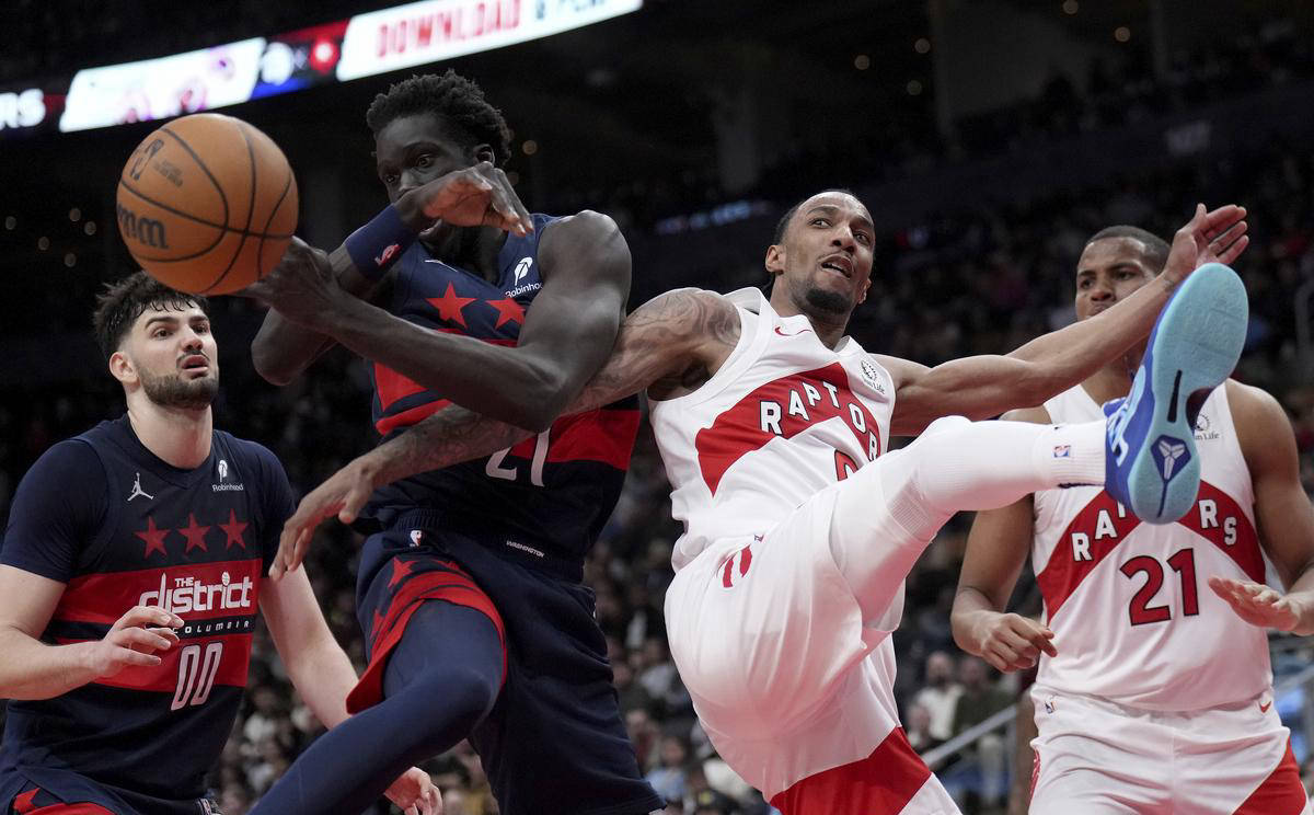 猛龙大胜篮网，取得四连胜