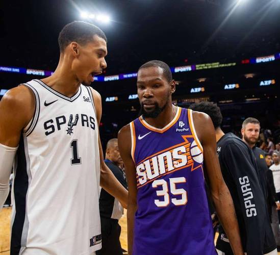 篮网双星联手击败热火 篮网双星联手击败热火